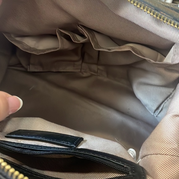 London Fog leather purse - Picture 10 of 10